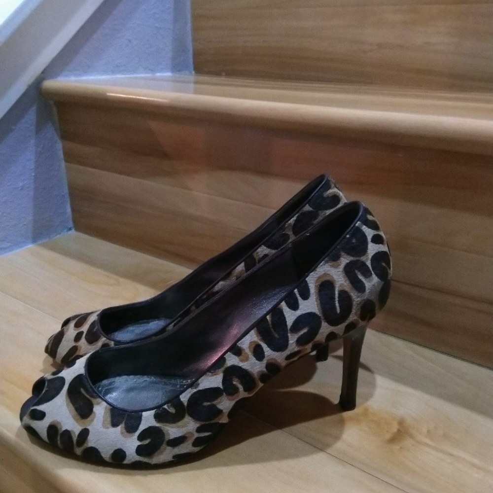 Brooks Brothers pumps size 10